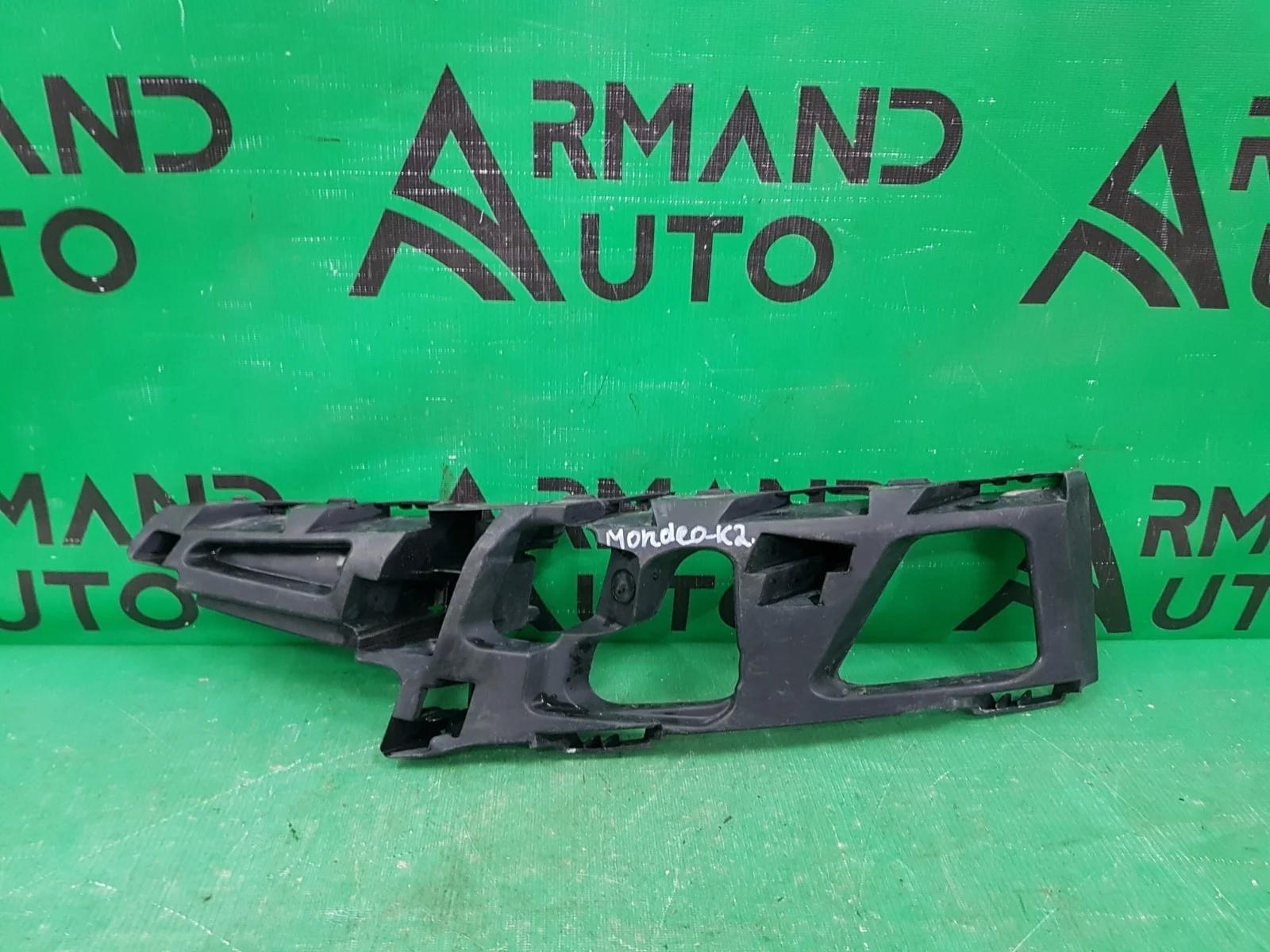 Кронштейн бампера FORD MONDEO 2006-2014 1737425 4, передний левый