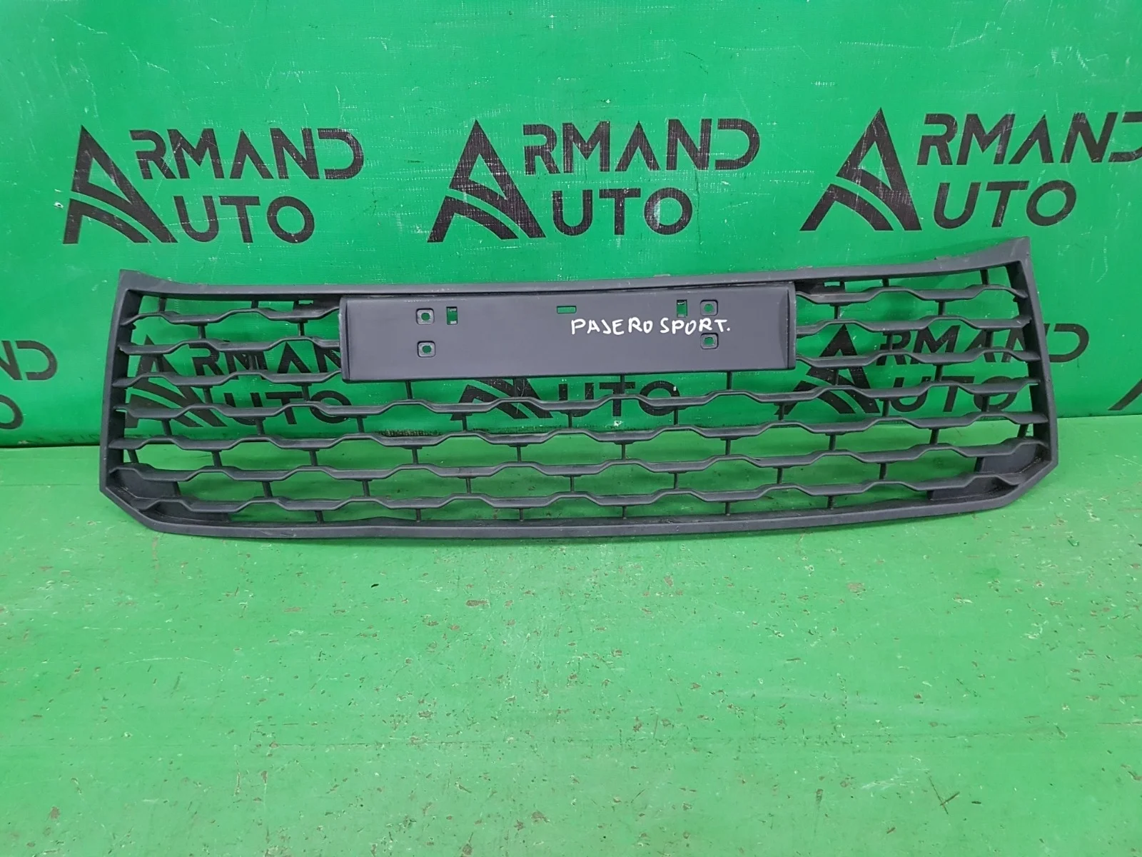 Решетка бампера MITSUBISHI PAJERO SPORT 2015-2021 6402A373 3, передняя