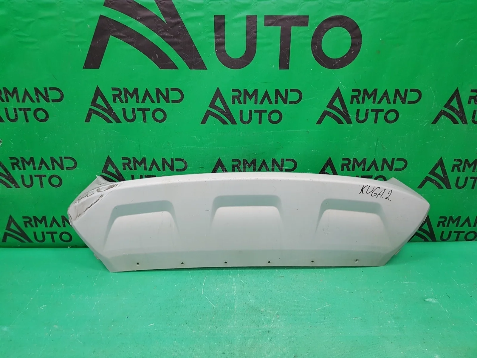 Накладка юбки бампера FORD KUGA 2016-2019 2069206 2 CBS, передняя