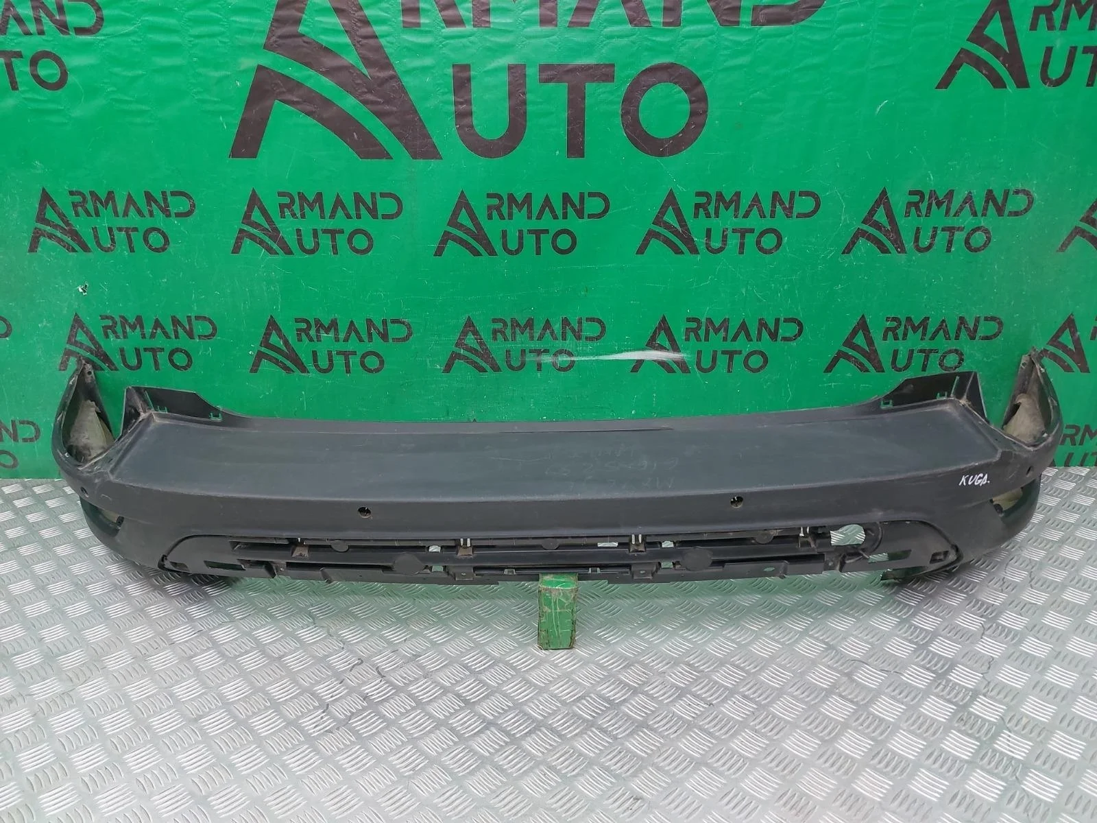 Бампер FORD KUGA 2012-2019 1837225 2 CBS, задний