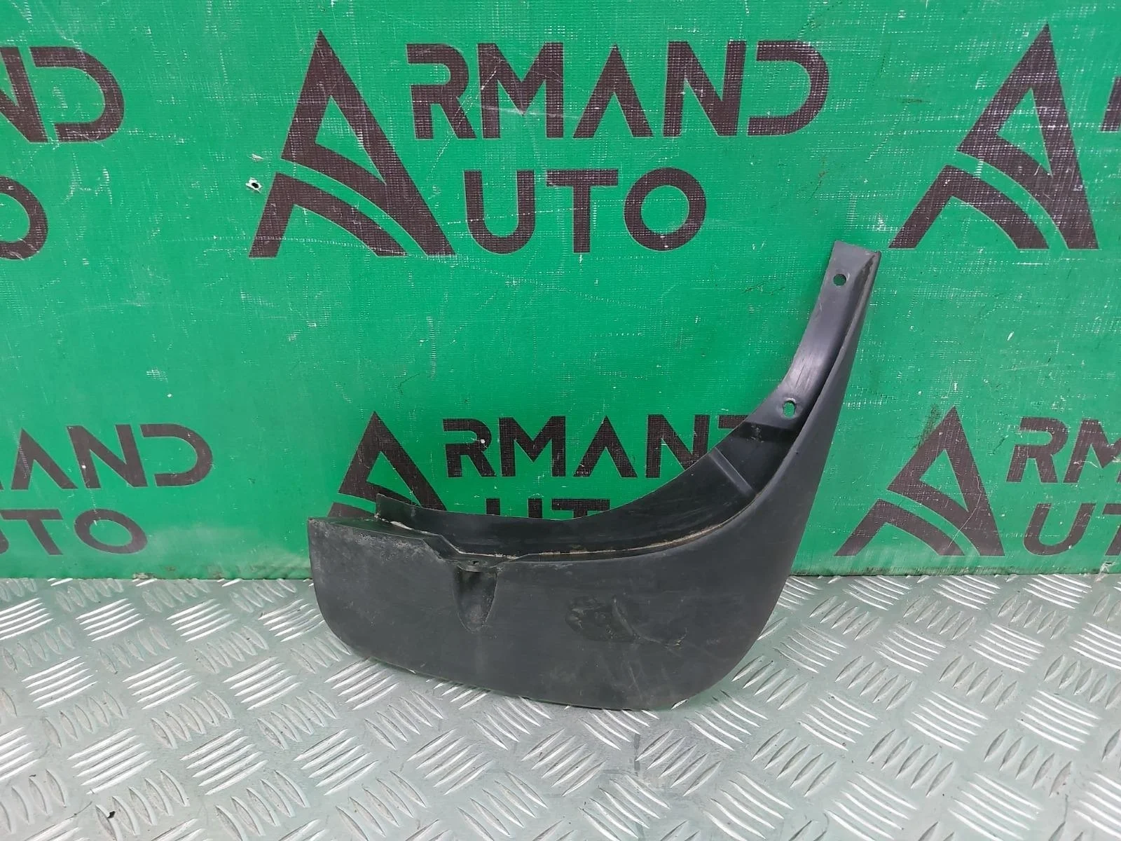 Брызговик RENAULT DUSTER 2015-2021 788126833R 1, задний правый