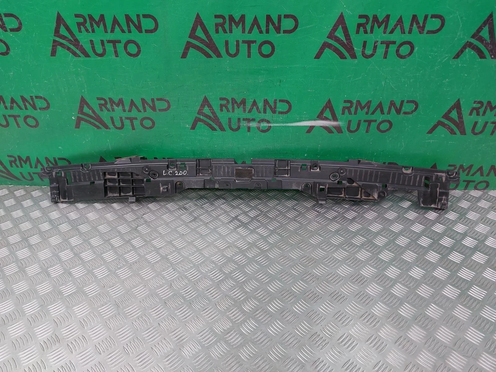 Кронштейн бампера TOYOTA LAND CRUISER 2015-2021 5261560081 200, задний