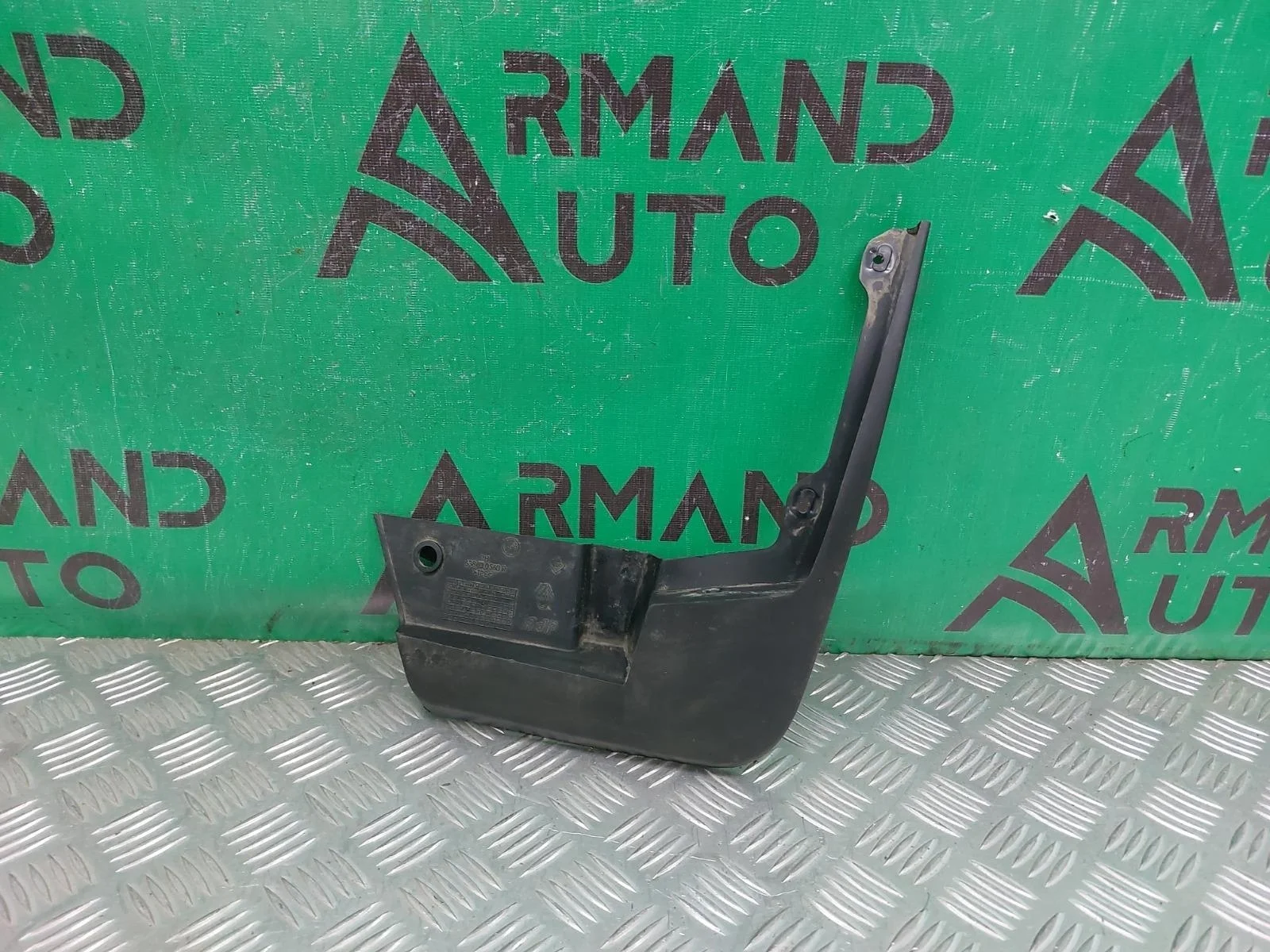 Брызговик RENAULT LOGAN 2012-2022 638400560R 2, передний правый
