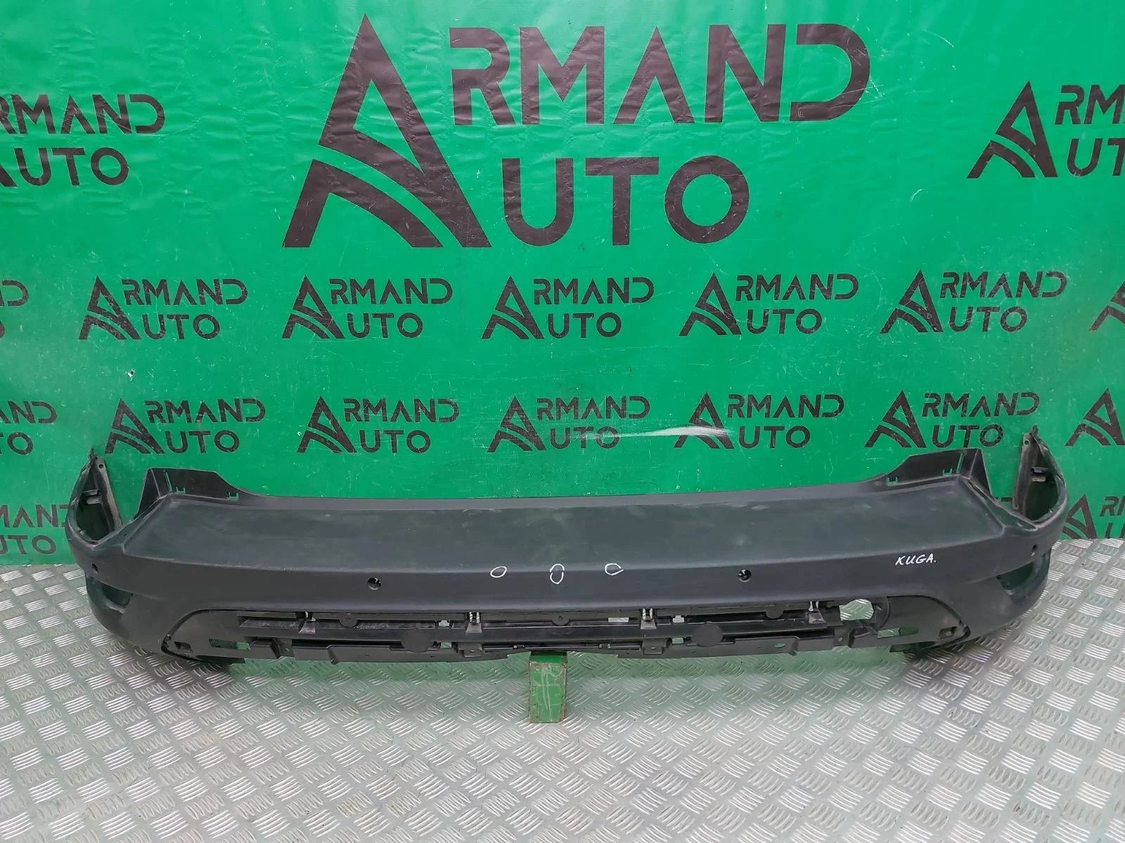 Бампер Ford Kuga 2012-2019 2106423 2 CBS, задний