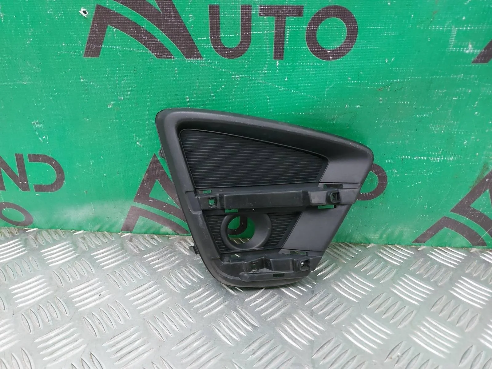 Окантовка птф Mazda CX-5 2015-2017 KA0H50C11A 1, правая