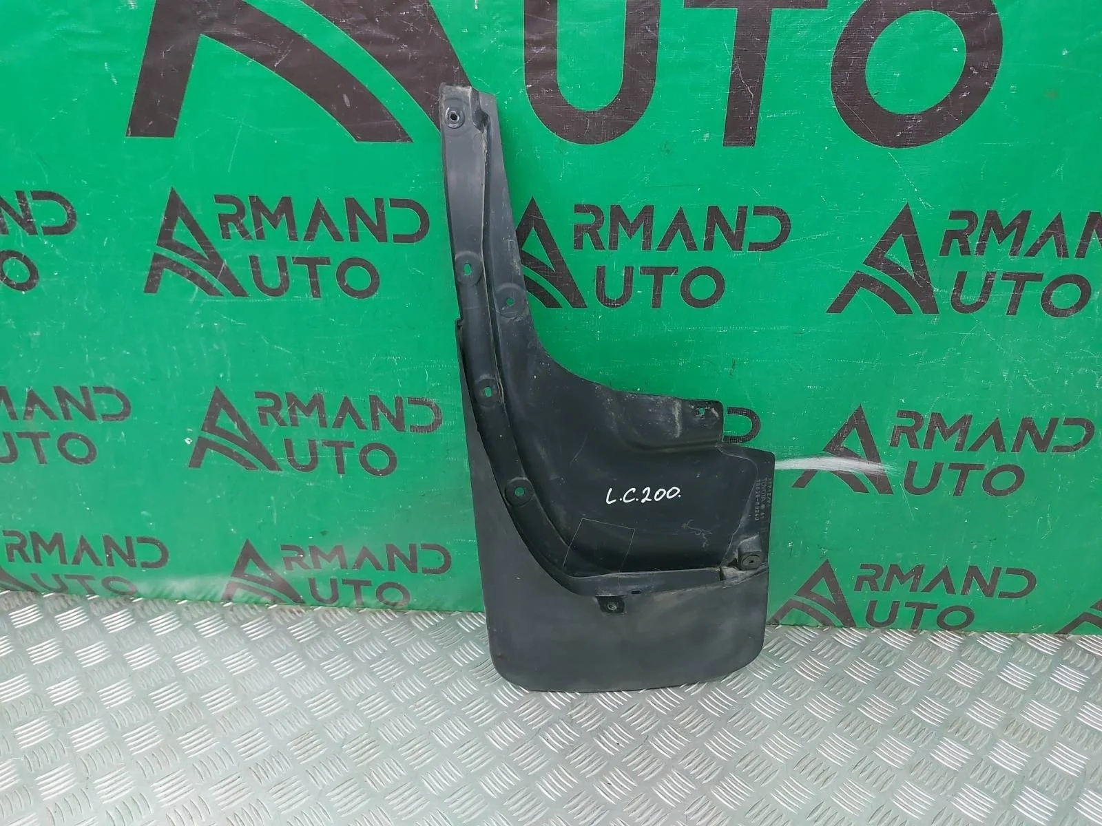 Брызговик Toyota Land Cruiser 2007-2015 7662660240 200, задний левый