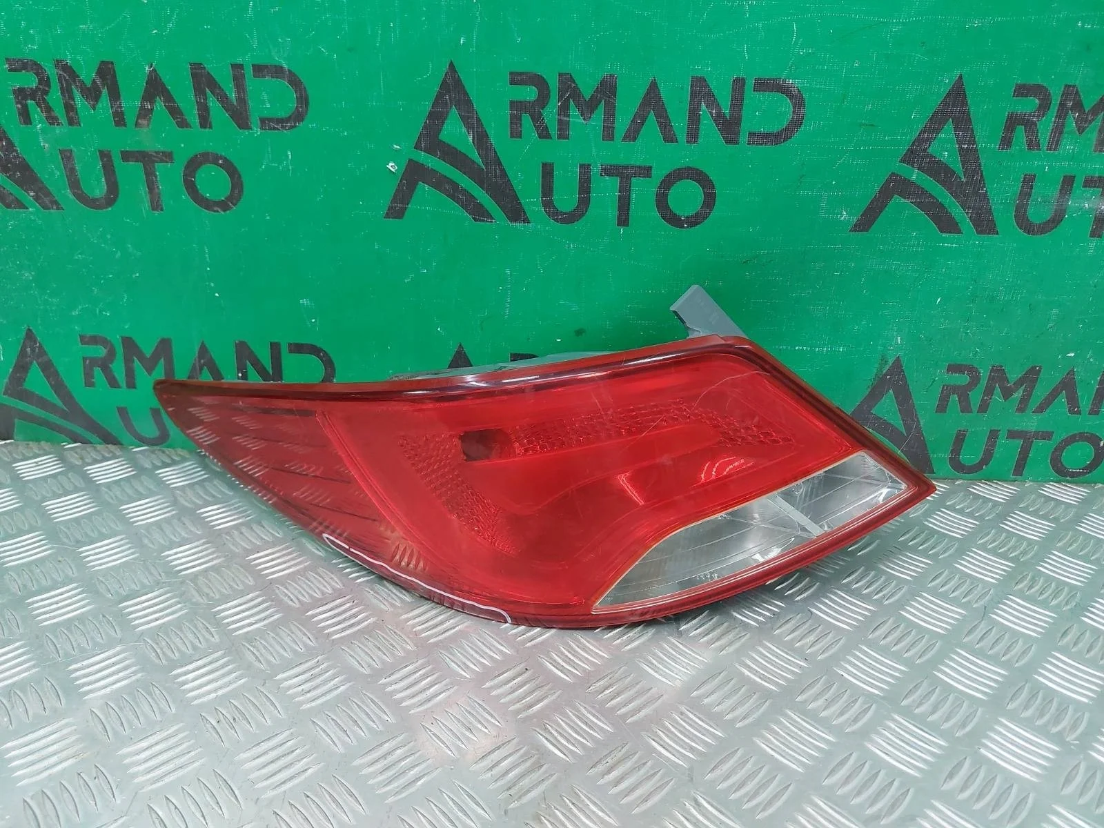 Фонарь Hyundai Solaris 2014-2017 924014L600 1, левый
