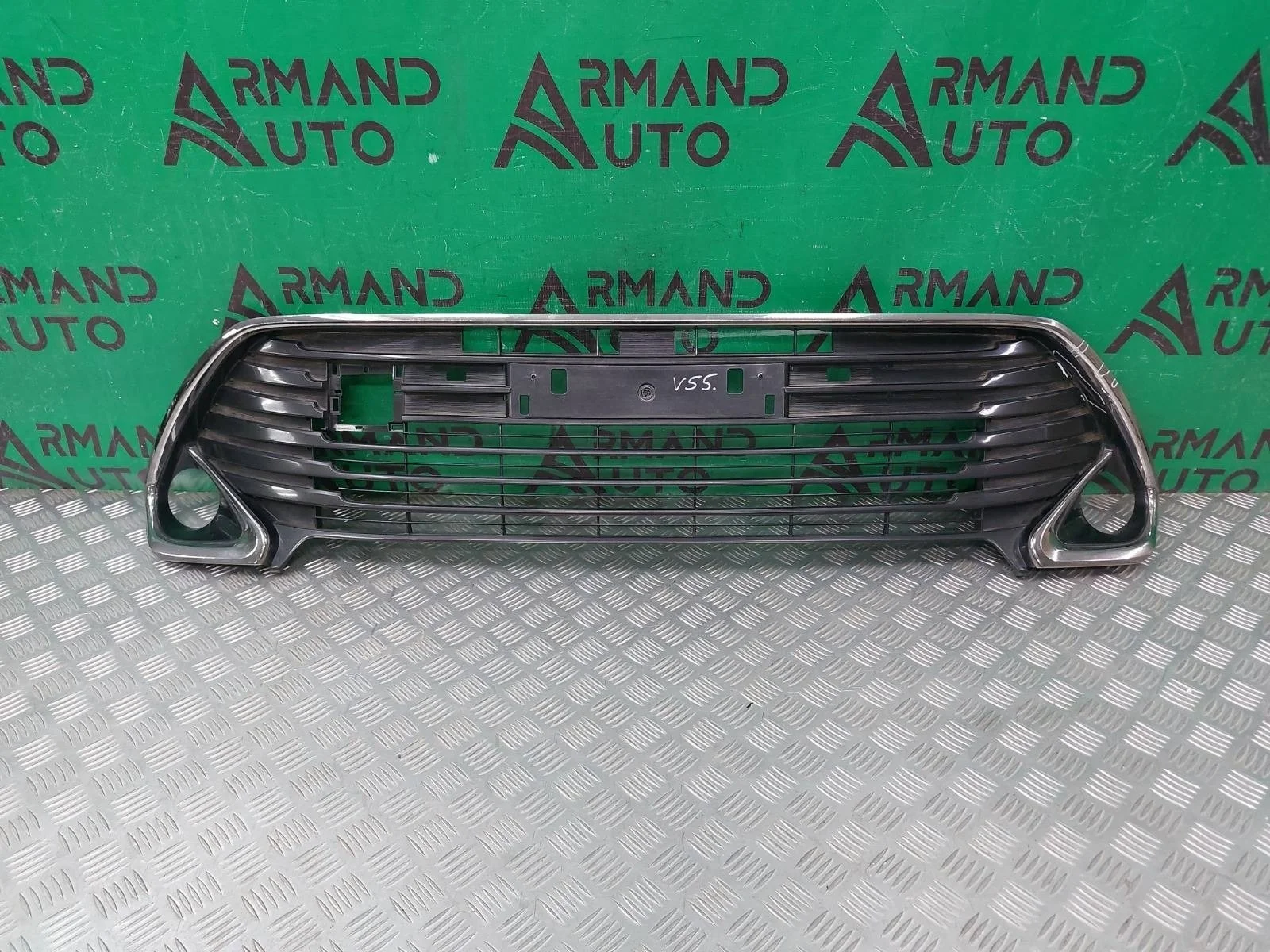Решетка бампера toyota Camry 2014-2017 5310233040 7 XV50, передняя