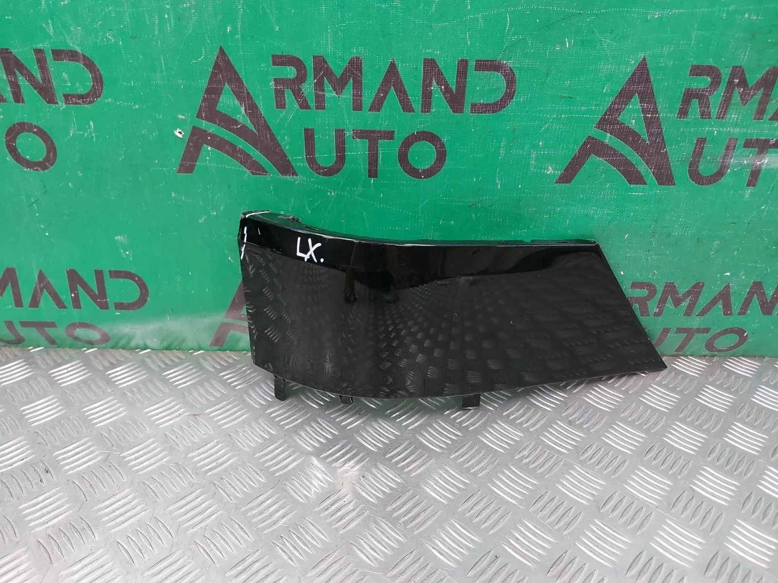 Накладка бампера LEXUS LX 2015-2023 5216560900 3 URJ200, задняя правая