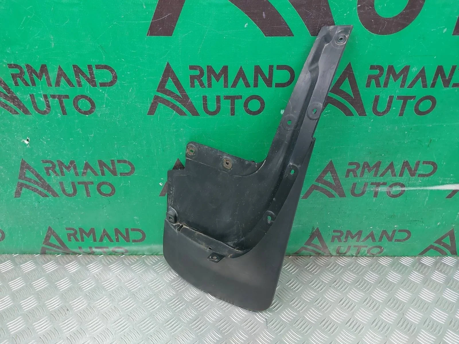 Брызговик Toyota Land Cruiser 2007-2015 7662560240 200, задний правый