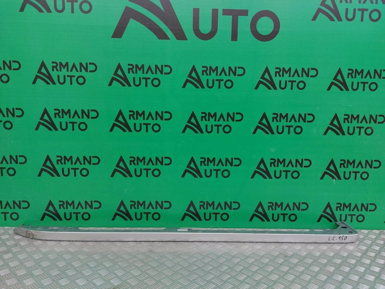 Накладка подножки порога Toyota Land Cruiser Prado 2009-2024 5177460180 150, левая