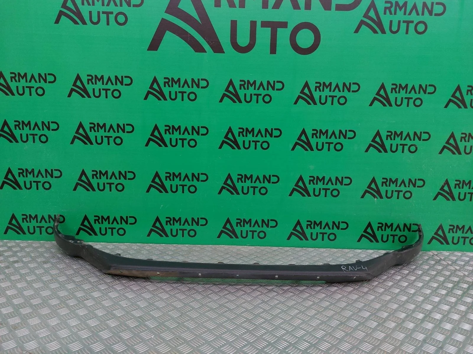 Юбка бампера Toyota RAV4 2015-2019 524110R050 4 CA40, передняя