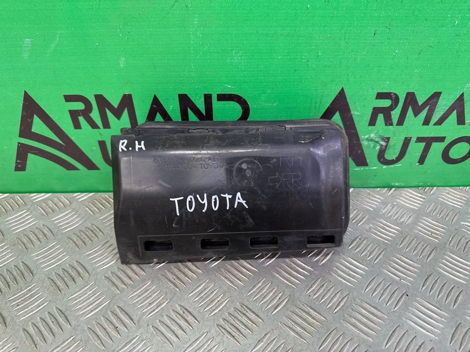 Решетка вентиляционная багажника Toyota Camry 2011-2018 6294012170 7 XV50, левая