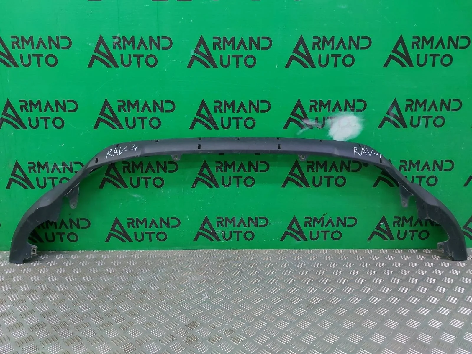 Юбка бампера Toyota RAV4 2015-2019 524110R050 4 CA40, передняя