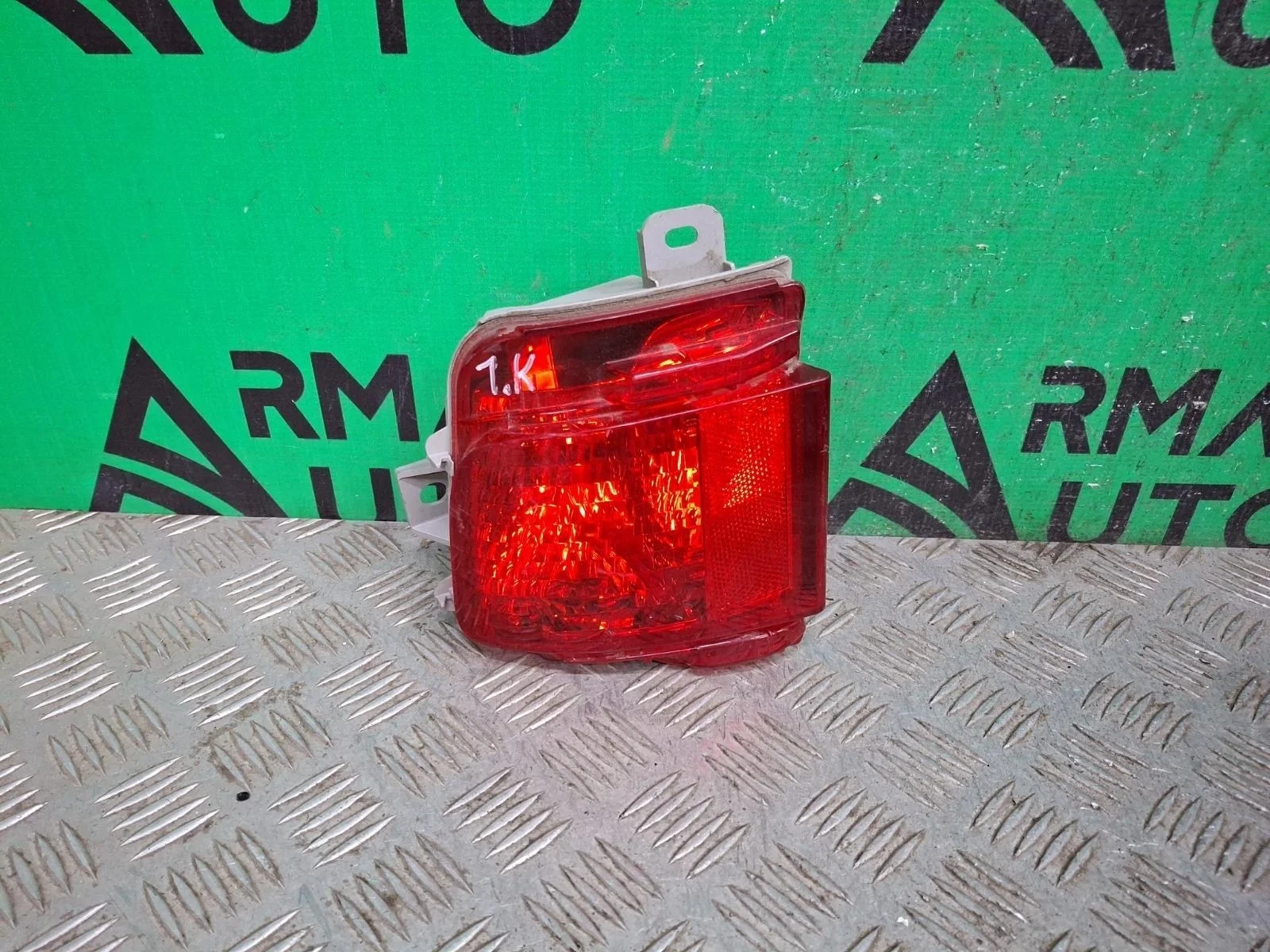 Фонарь противотуманный Toyota Land Cruiser 2015-2021 8145760070 200, правый