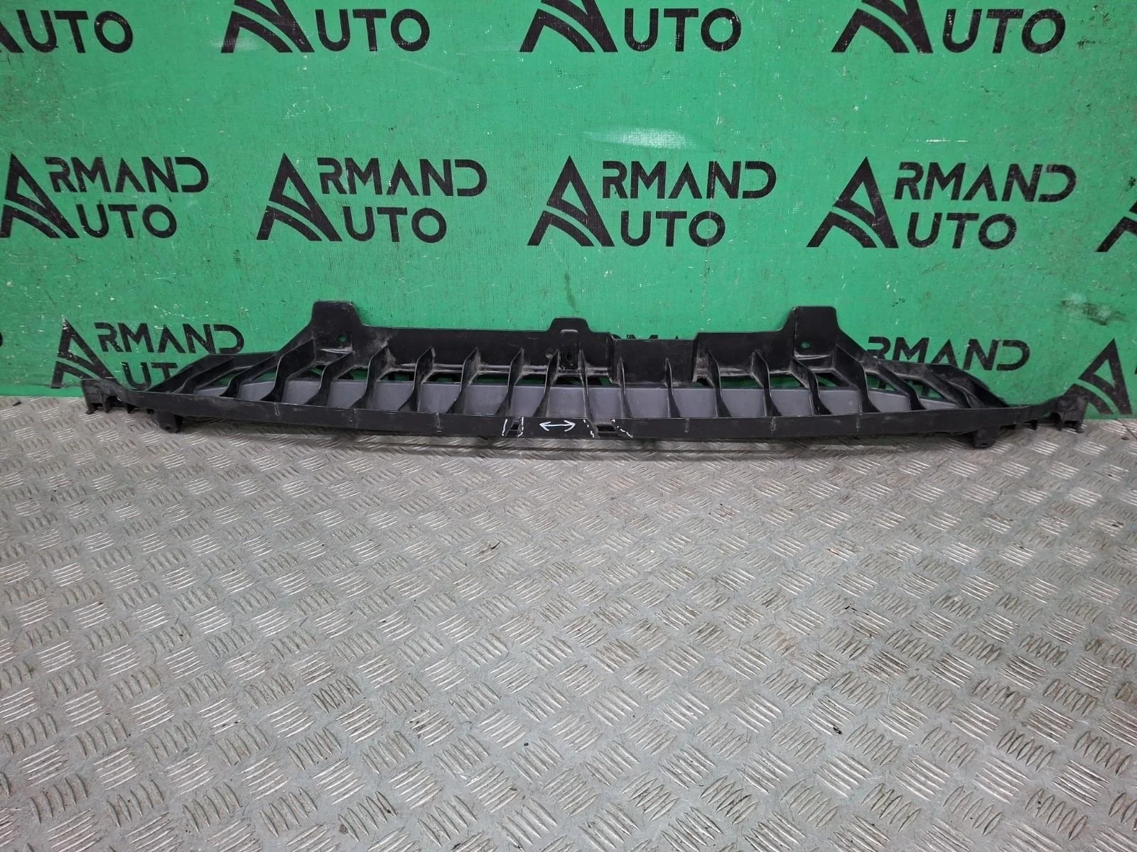 Кронштейн бампера Land Rover Range Rover Sport 2013-2022 LR045180 2 L494, задний