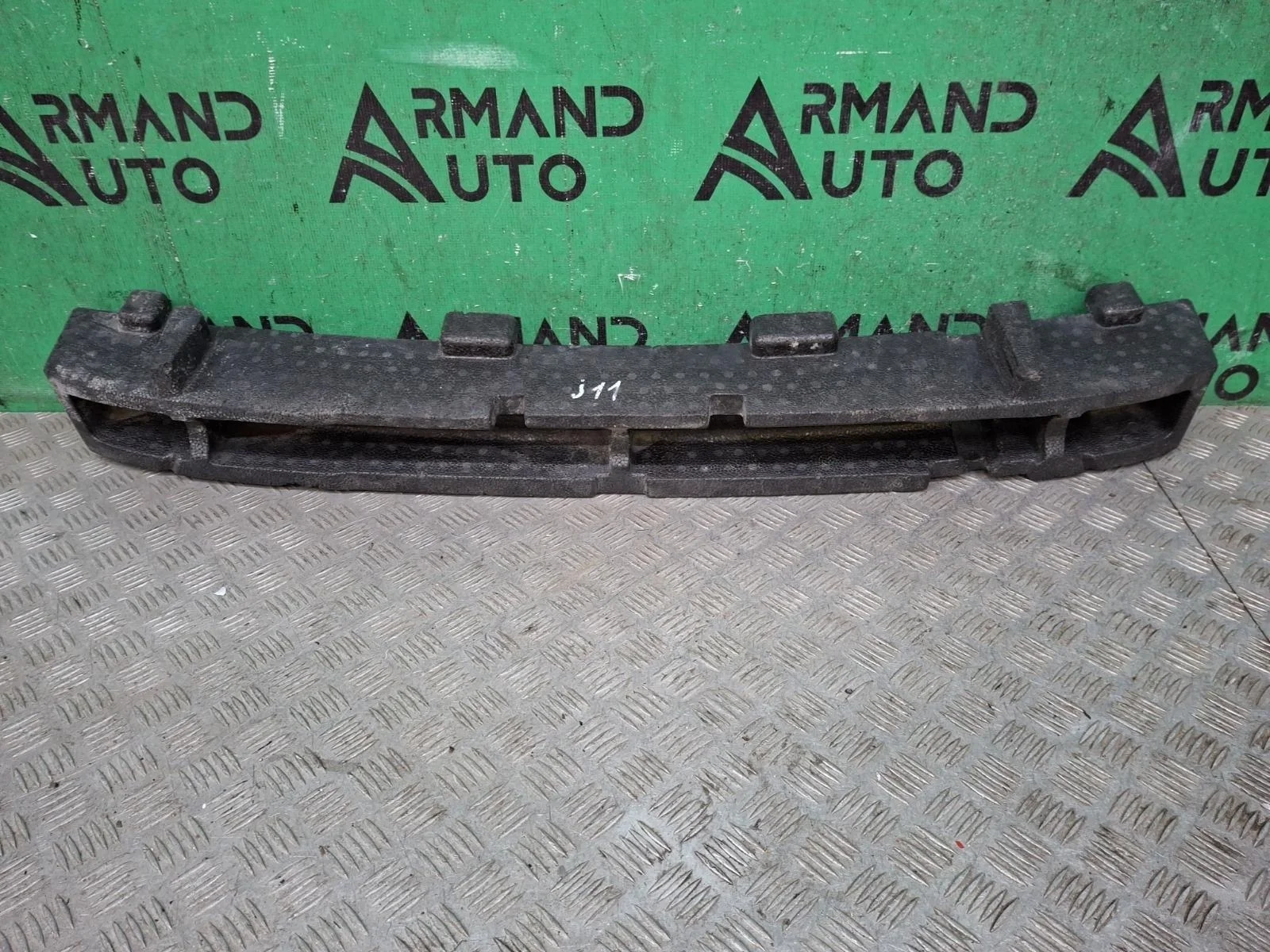 Абсорбер бампера Nissan Qashqai 2013-2019 62090BM90A 2 J11, передний