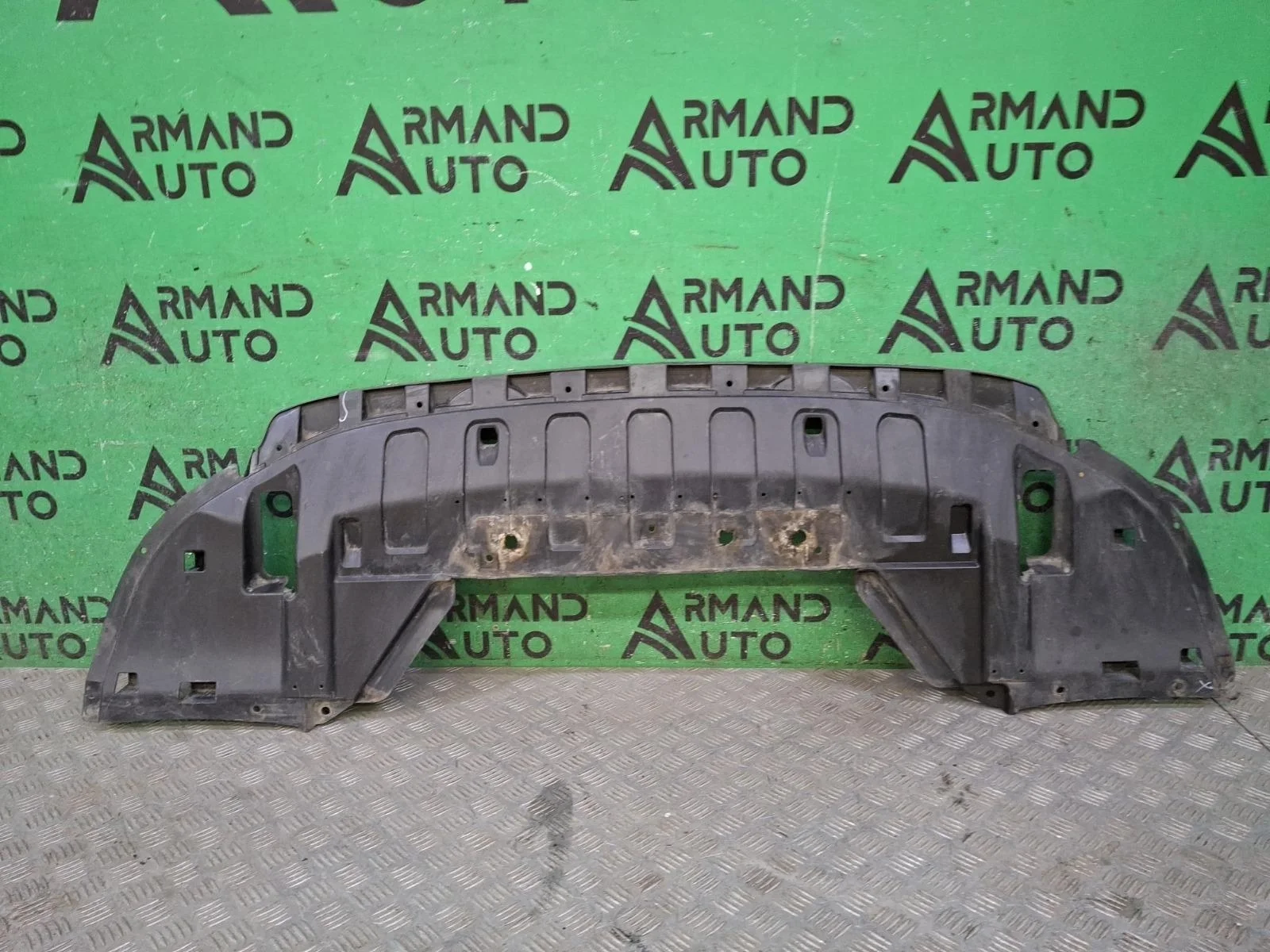 Пыльник бампера Mitsubishi Outlander 2012-2023 5370B626 3, передний