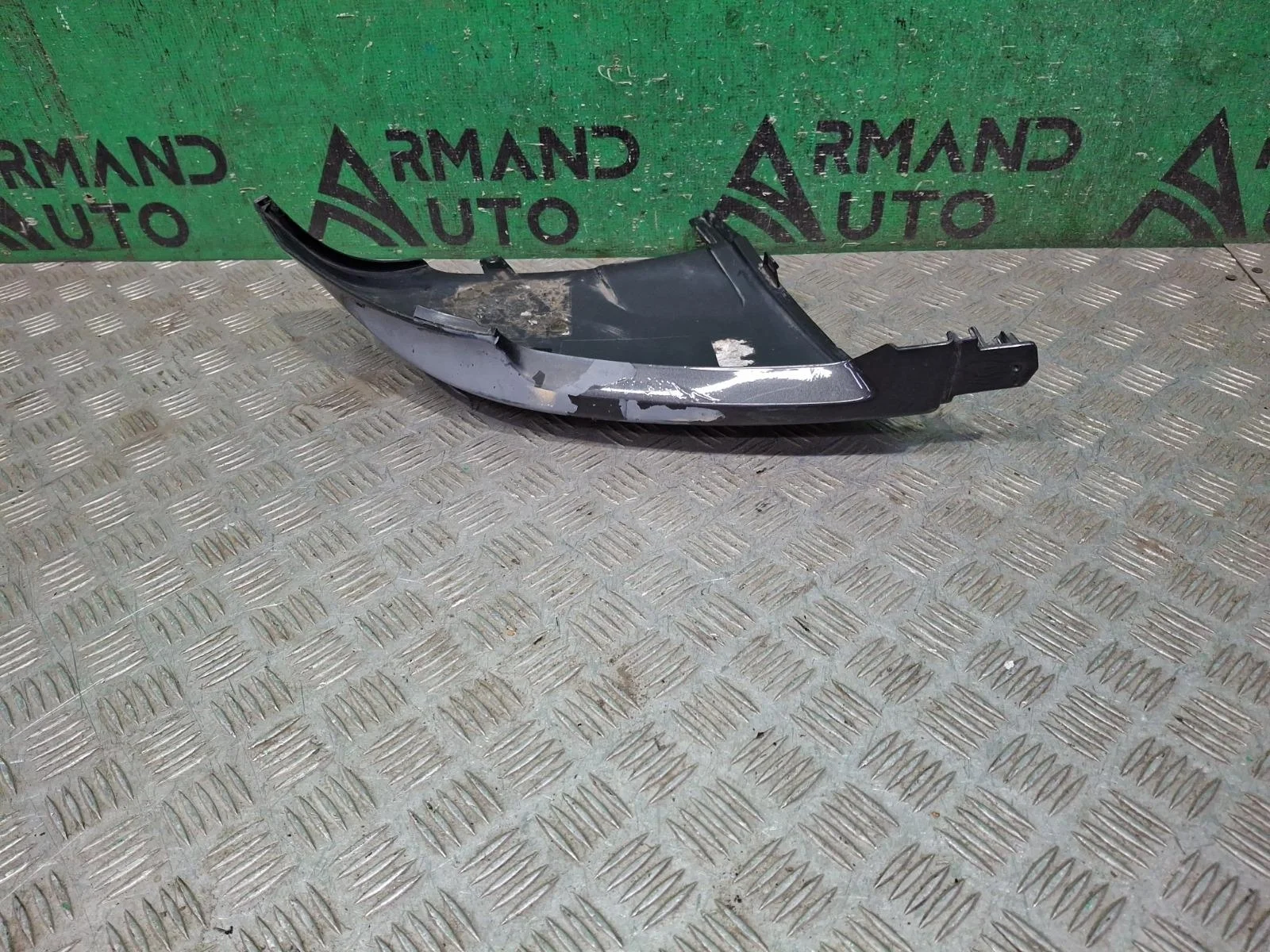 Накладка бампера Land Rover Range Rover Sport 2017-2022 LR099451 2 L494, передняя правая