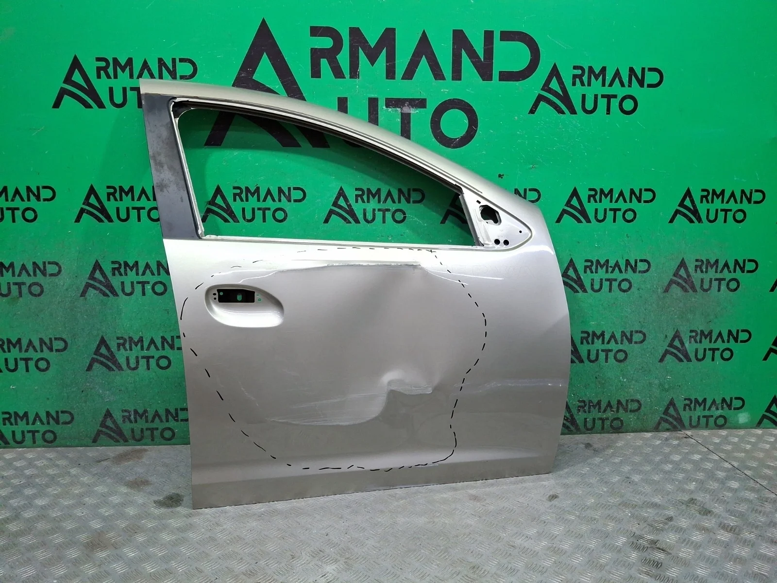 Дверь Renault Logan 2012-2022 801007952R 2, передняя правая