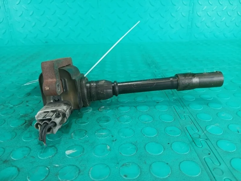 Катушка зажигания Mitsubishi Pajero 3 2000-2006