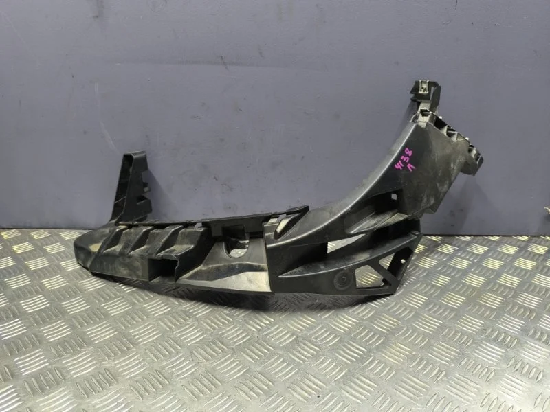 Кронштейн фары левой Mercedes-Benz M-Class 2013 A1666200091 W166 642.826