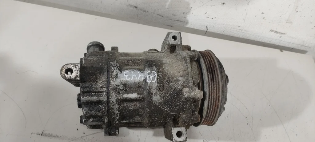 Компрессор кондиционера 6854059  1.8 Бензин Opel