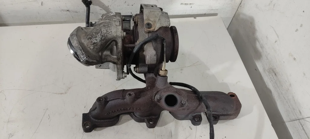 Турбина 03L253056G  2.0 TDI Volkswagen