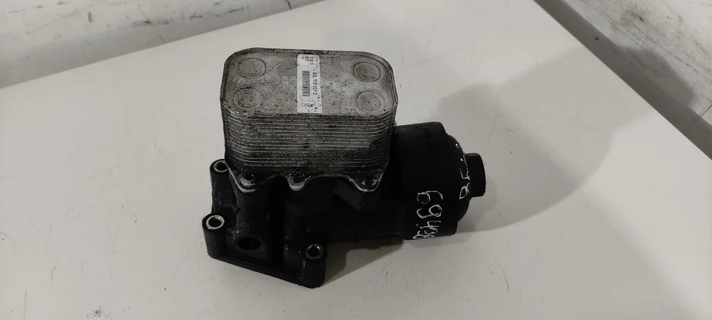 Корпус масляного фильтра 03L115389C  2.0 TDI Volk