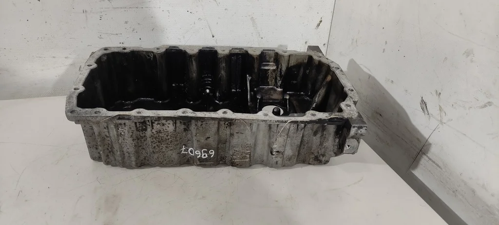 Поддон 03G103603AB  2.0 TDI Volkswagen
