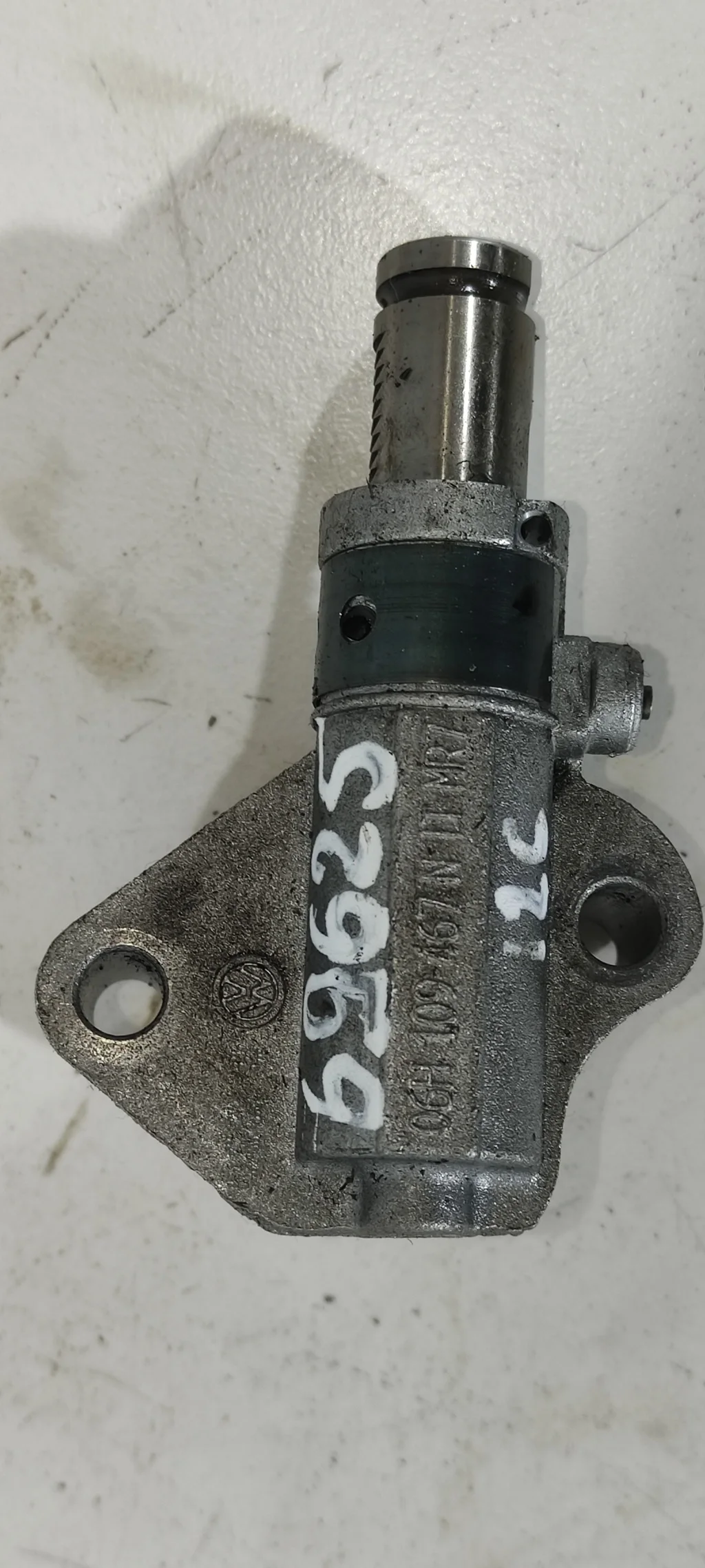 Натяжитель цепи 06H109467N  2.0 TSI Volkswagen