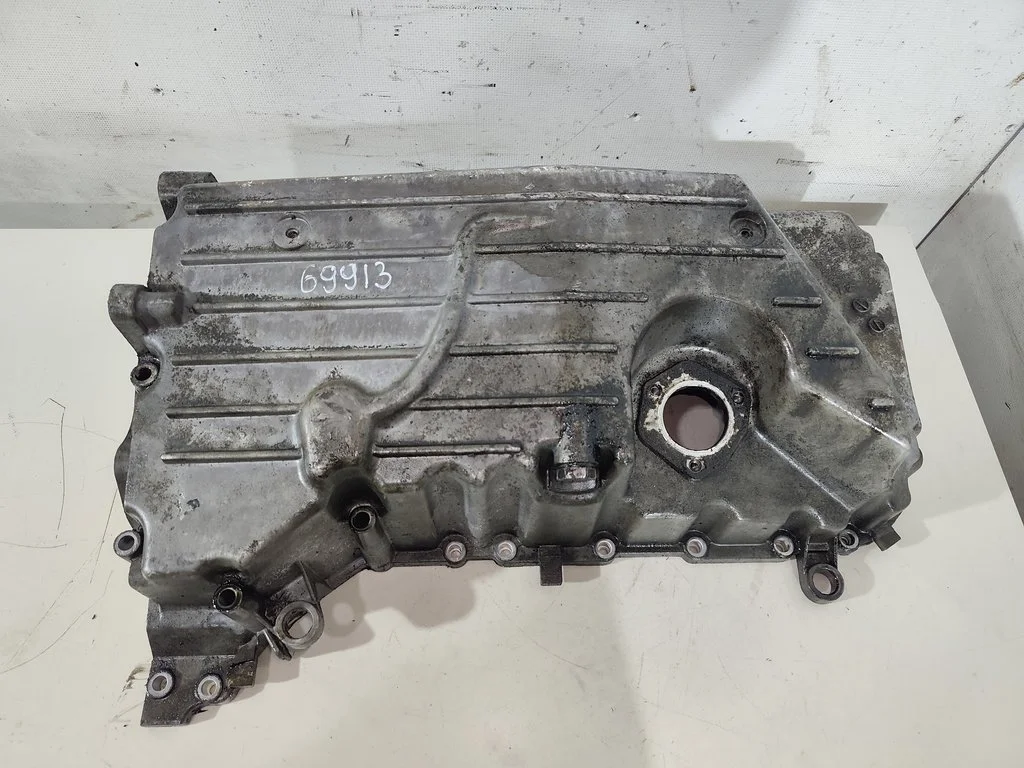 Поддон масляный двигателя 070103603L  2.5 TDI Vol