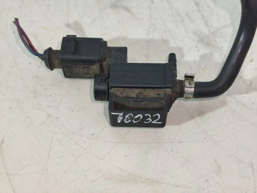 Клапан электромагнитный 037906283C  2.0 TFSI Volk
