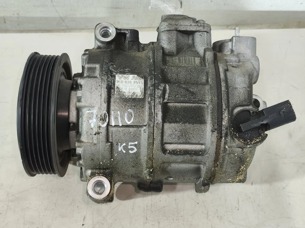 Компрессор кондиционера 1K0820859S  1.4 TFSI Volk