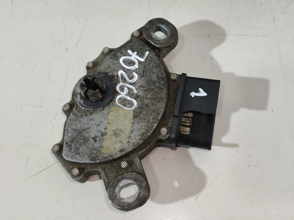 Позиционер акпп 09D919823A  3.5 TDI Volkswagen