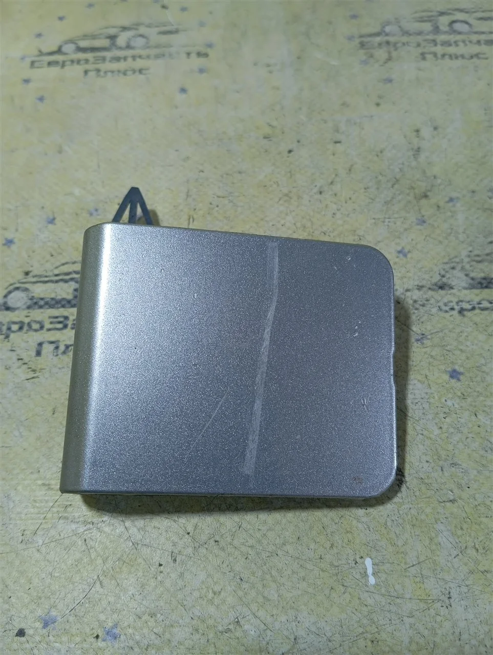 Заглушка бампера Nissan Qashqai 622A0JD001 J10