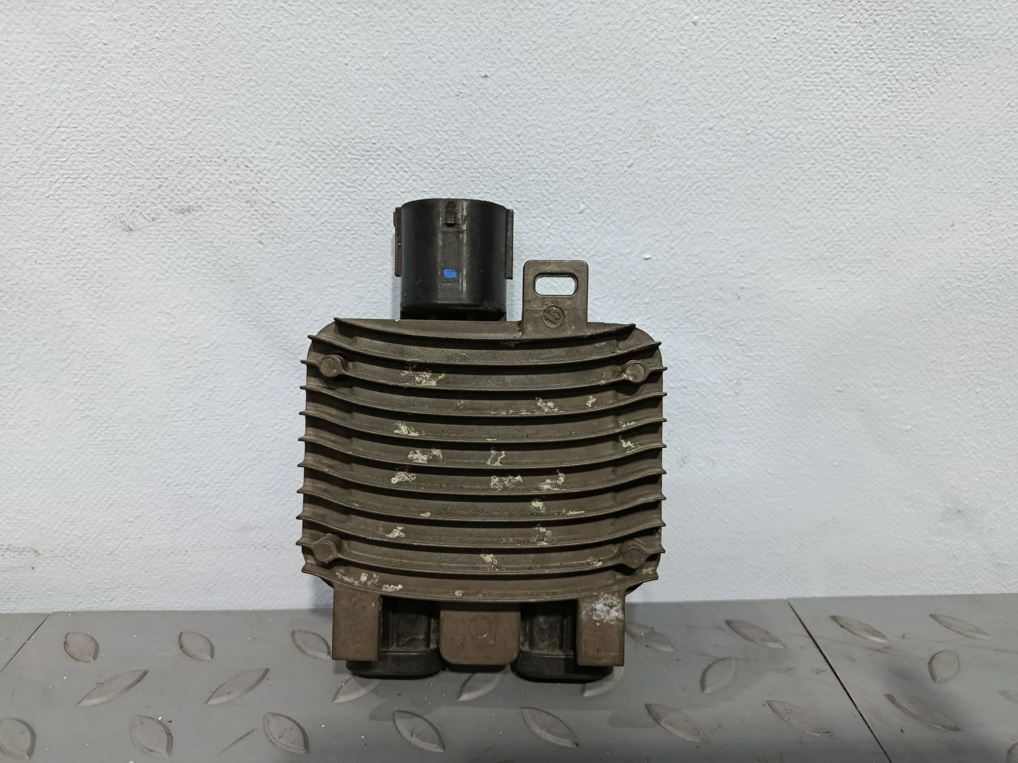 БЛОК УПРАВЛЕНИЯ ВЕНТИЛЯТОРОМ VOLVO LAND ROVER 31305106