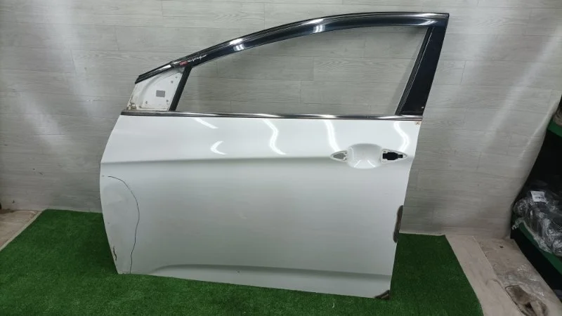 Дверь Hyundai i40