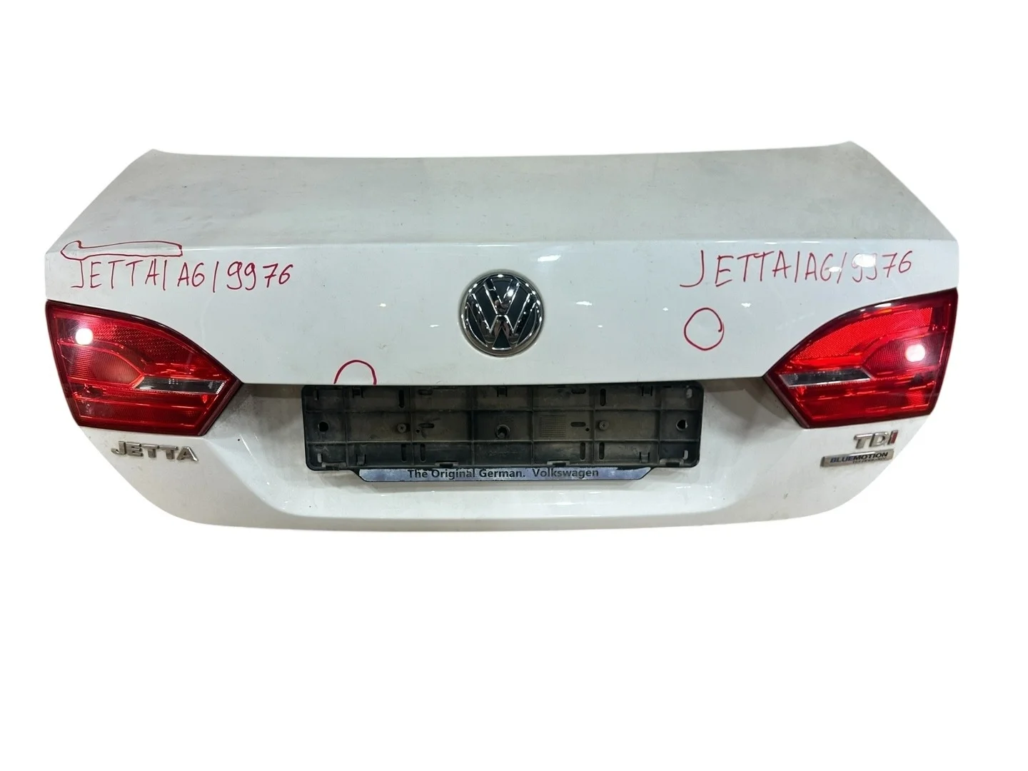 Крышка багажника Volkswagen Jetta 2013 A6