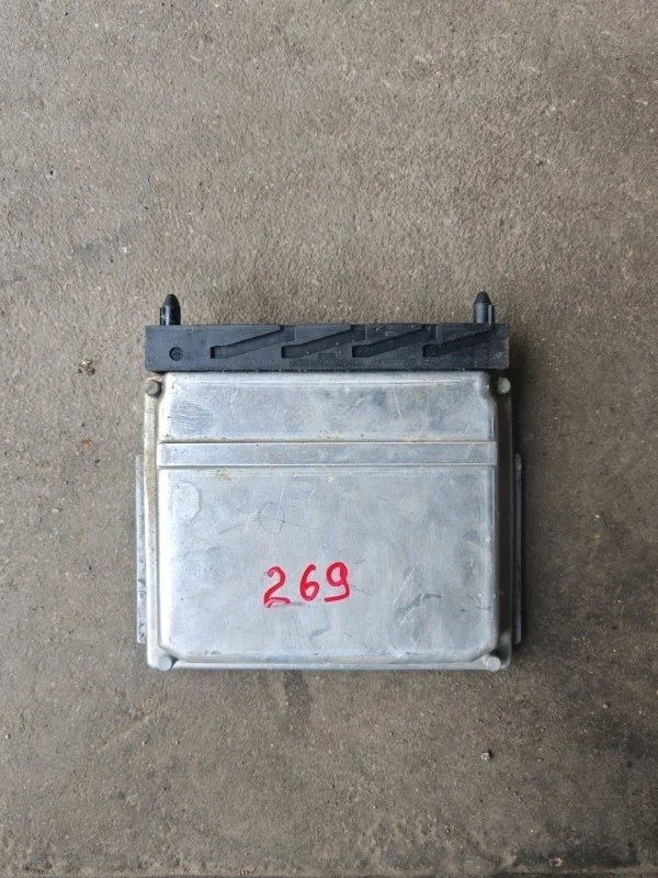 Блок управления ДВС Volvo S60 2004 8602779 B5254T2