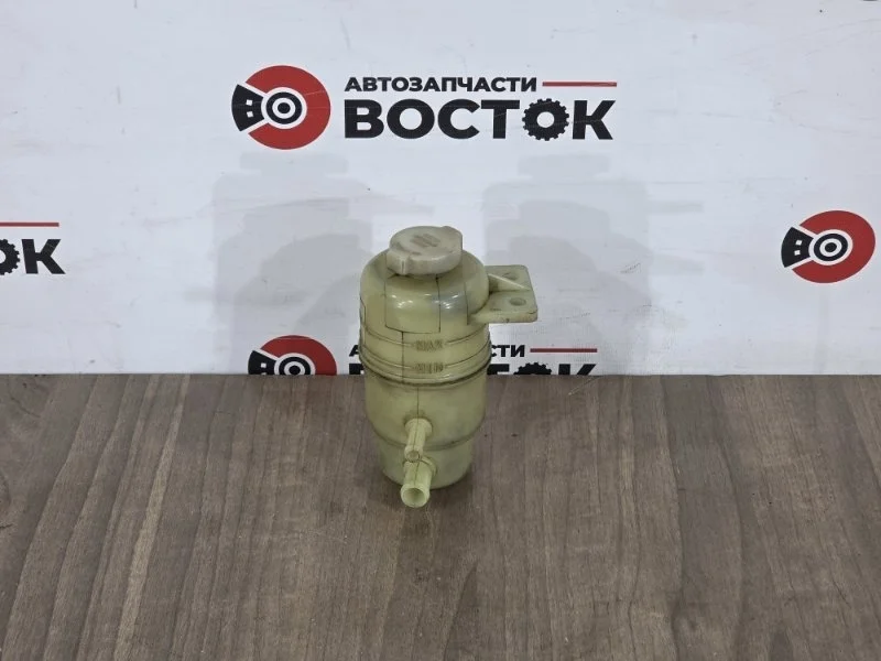 Бачок гидроусилителя руля MITSUBISHI LANCER MR403657 CS9W 4G63