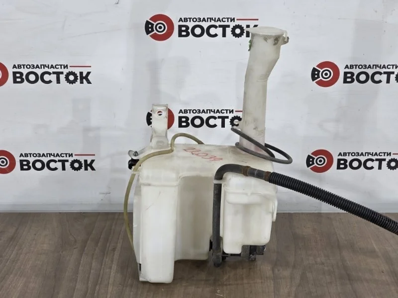Бачок стеклоомывателя MITSUBISHI LANCER 2006 8260A010 CS9W 4G63