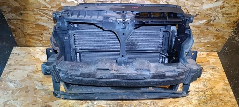 Панель передняя в сборе Volkswagen Tiguan 2009 5N1