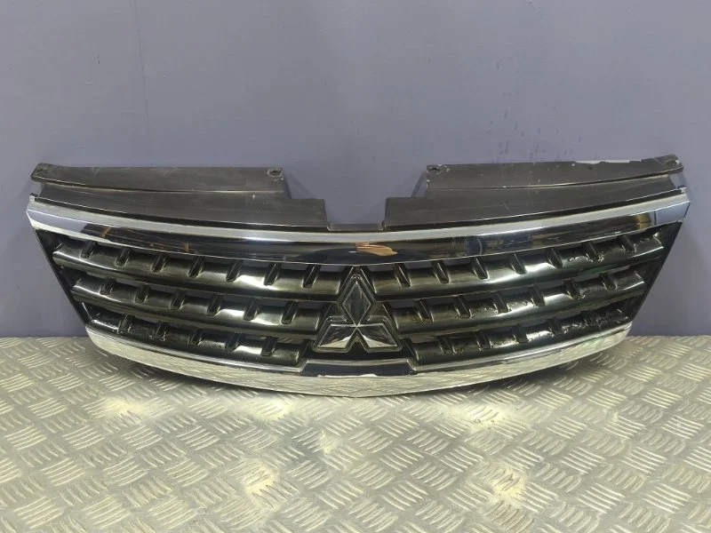 Решетка радиатора Mitsubishi Outlander 2008 7450A460 2 6B31