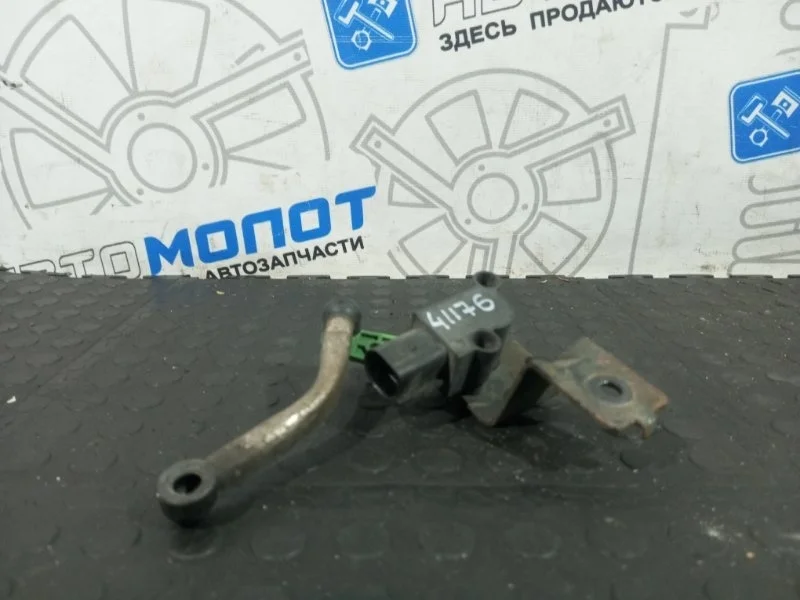 Датчик высоты дорожного просвета Volkswagen Scirocco 2009 3C0907503 137 CAW