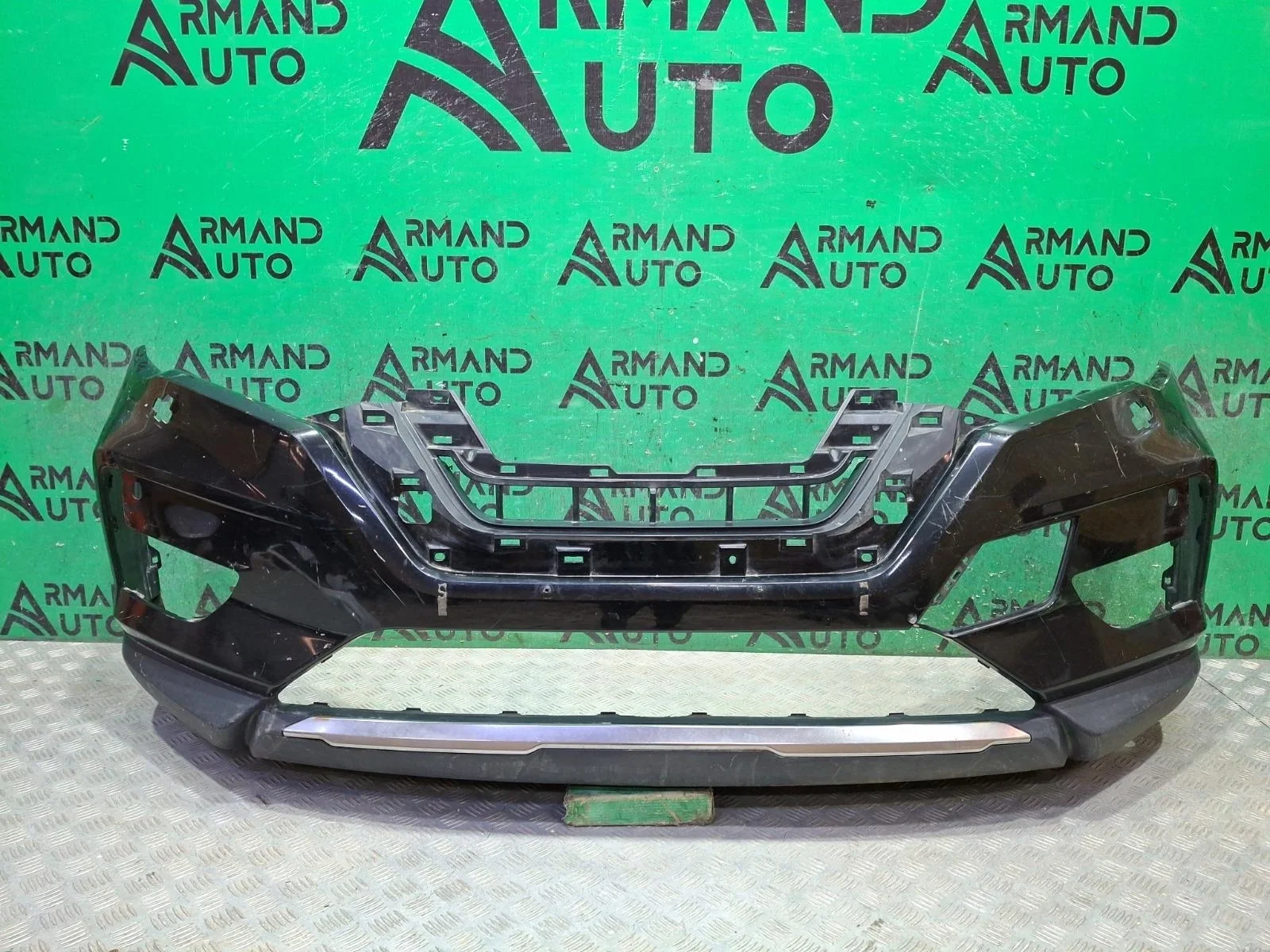 Бампер Nissan X-Trail 2017-2022 62022HZ40H 3 T32, передний