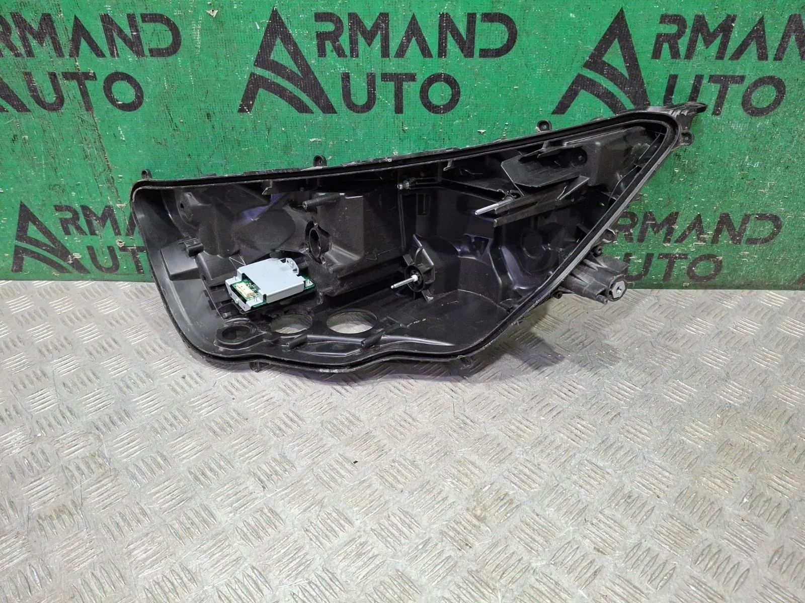 Корпус фары Toyota RAV4 2018-нв 8118542840 5 XA50, левый