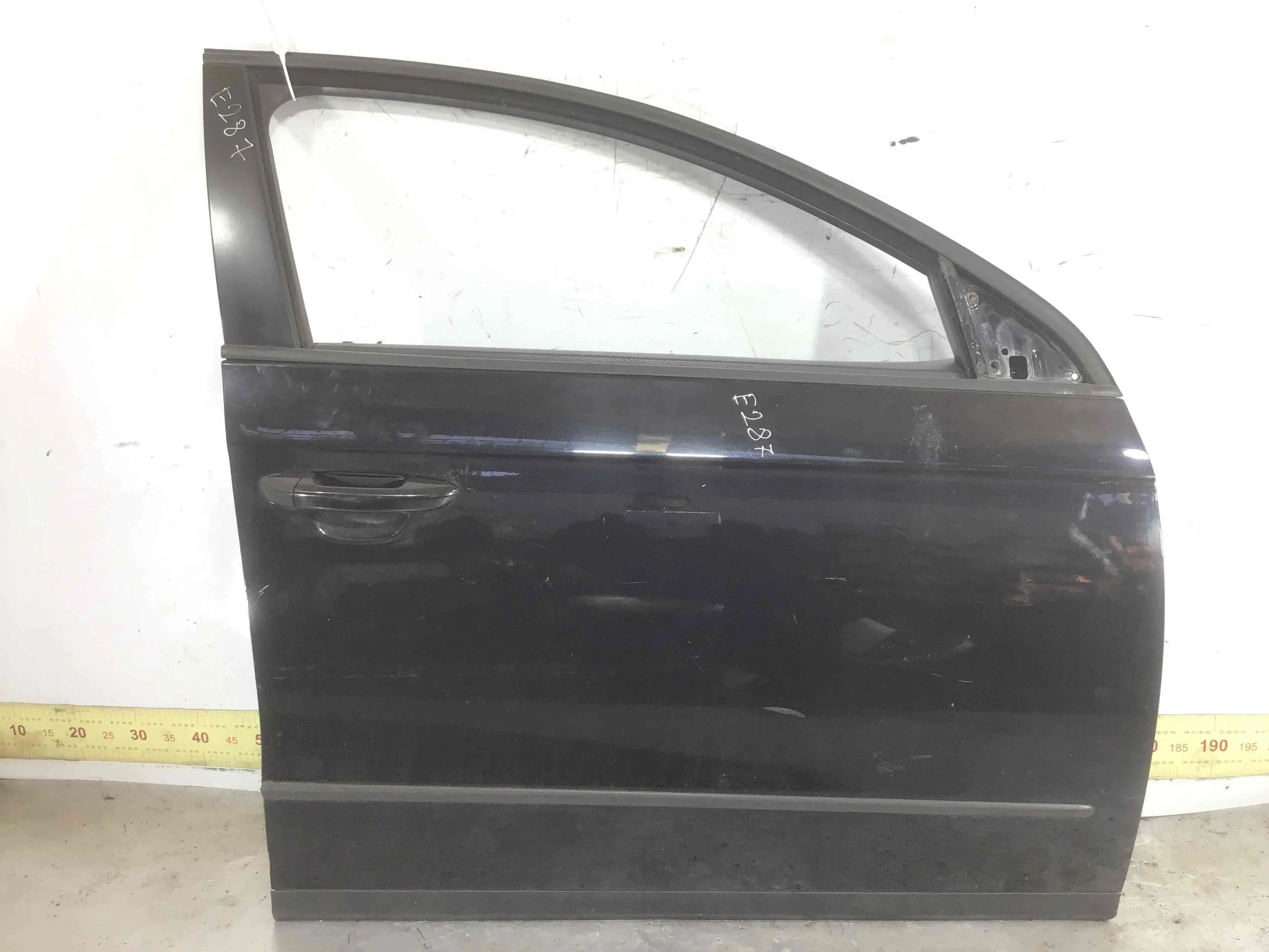 Дверь передняя правая Volkswagen Passat B6 (2005-2010) дизель 2.0 TDI Механика Седан