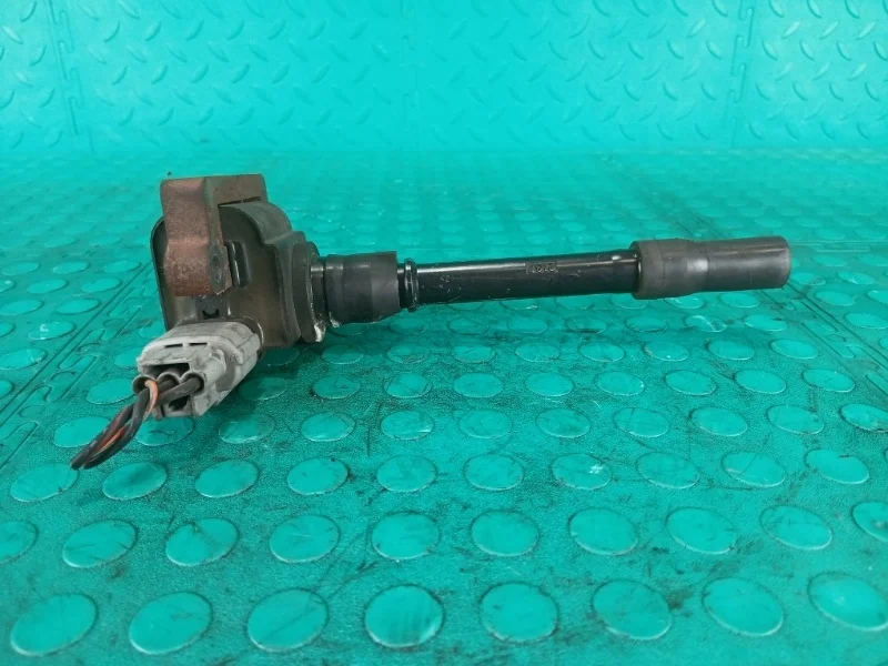 Катушка зажигания Mitsubishi Pajero 3 2000-2006