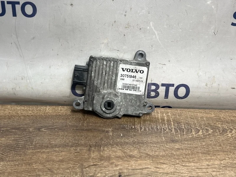 Блок управления АКПП Volvo S80 30751946 С80 4.4 B8444S
